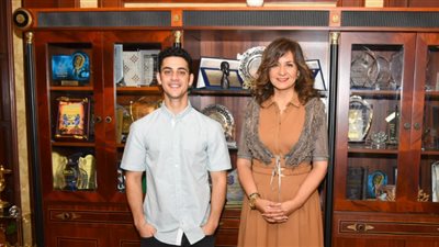 وزيرة الهجرة تعلن آدم الشرقاوي سفيرًا لمبادرة «اتكلم عربي» داخل مصر