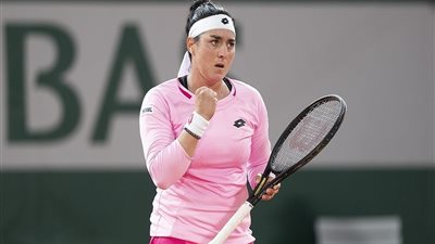 التونسية أنس جابر تتأهل للدور الثاني ببطولة فرنسا المفتوحة للتنس