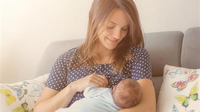 تعرفي على قواعد الرضاعة الطبيعية بعد تلقي لقاح كورونا