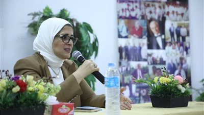 «هالة زايد  » للأطقم الطبية لـ«حميات وصدر العباسية»: مصر عبرت بكم لبر الأمان