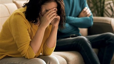 «سرق ميراثي وخاني».. منار تستغيث بمحكمة الأسرة