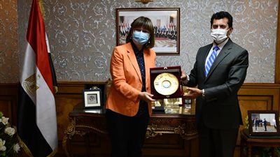 وزير الرياضة لممثلة الأمم المتحدة: لدينا ثروة إنشائية بـ 4 آلاف و300 مركز شباب