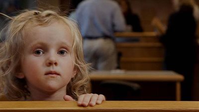 فاتن تطالب بحضانة طفلتها: «بنتي دخلت الأحداث بسببه وخايفة على التانية»