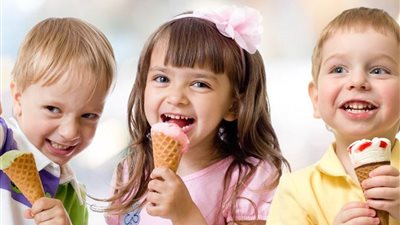 احذري.. هذه أضرار السُكريات والمواد الحافظة على صحة طفلك| فيديو