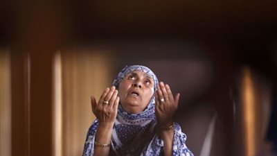 حصن نفسك من الشيطان.. 7 خطوات تعينك على الرضا بقضاء الله