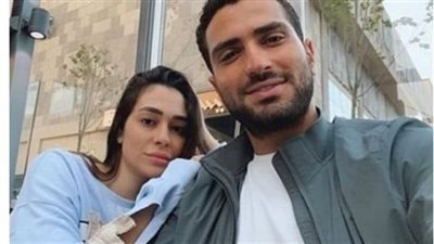  زوجة محمد الشرنوبي تتألق باللون الأبيض من المالديف