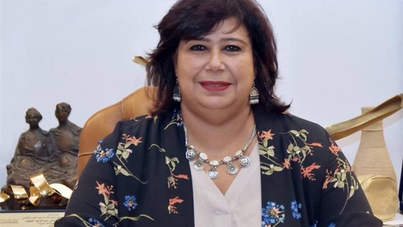 افتتاحات وعروض وقوافل..