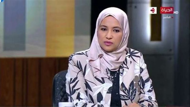 عاصم، مستشارة وزيرة