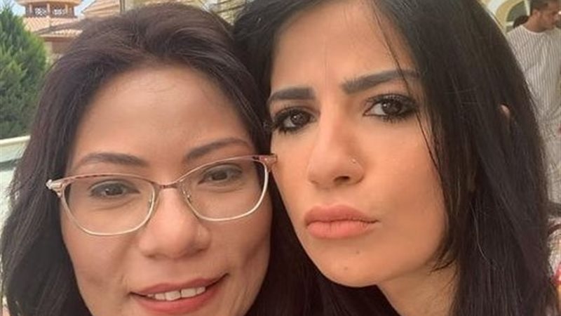 أميرة هاني تغازل