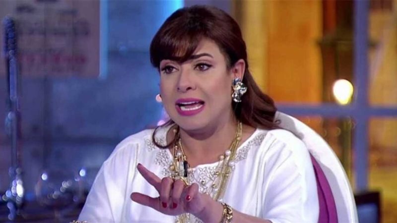 الفنانة نشوى