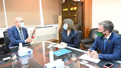 منسقة الأمم المتحدة بمصر لوزير الإسكان: مستعدون للتعاون في تجربة العمران 