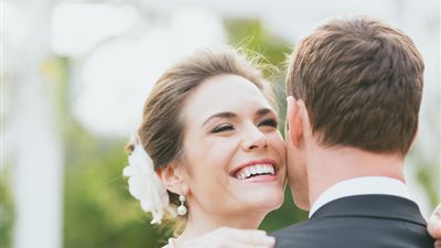 كيف يمكنكِ الترتيب لحفل زفاف رائع في فصل الصيف؟ 