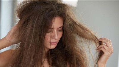 وصفة لتنعيم الشعر الجاف والتالف