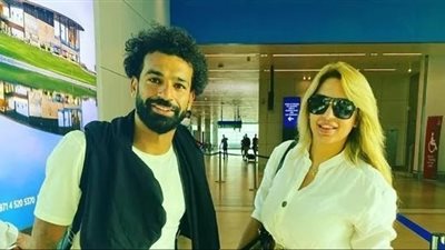 صورة مي حلمي مع محمد صلاح بالساحل الشمالي تشعل السوشيال ميديا 