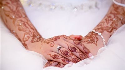 للعروسة.. اتبعي هذه النصائح قبل رسم الحنة 