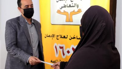 بعد تعافيها من الإدمان.. سيدة عجوز تتقدم للحصول مشروع «سوبر ماركت»