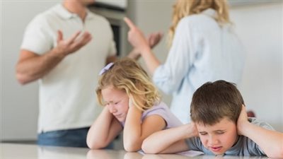 «مللت من تصرفاتها».. كريم يُطالب بإسقاط حضانة زوجته لطفليه: «عقلها صغير»