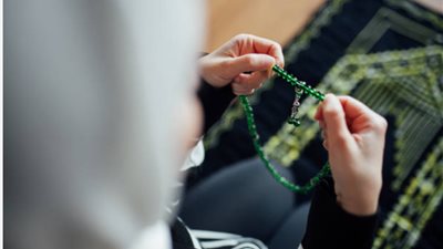 4 علامات لرضا الخالق؟ الدكتور عمرو خالد يوضحها