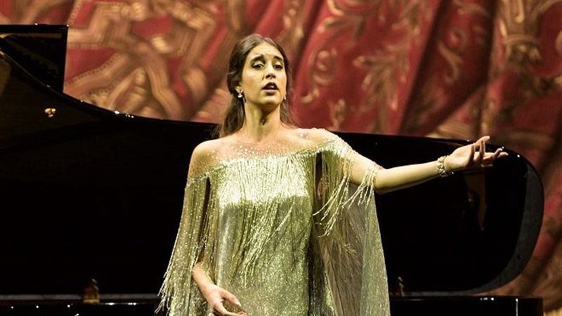 الفنانة المصرية
