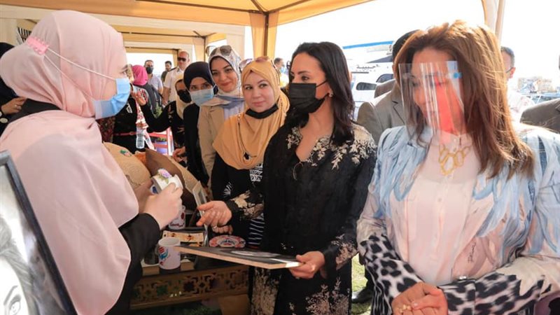 مايا مرسى تفتتح المساحة