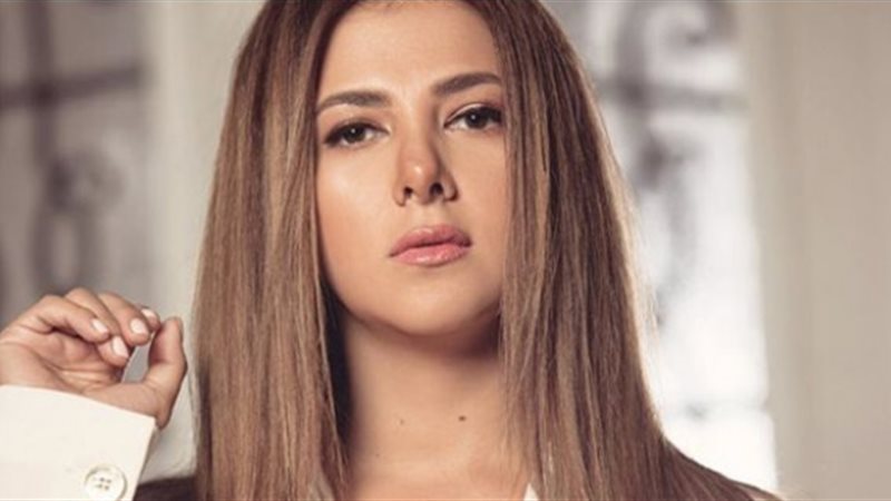 دنيا سمير غانم دعواتكم