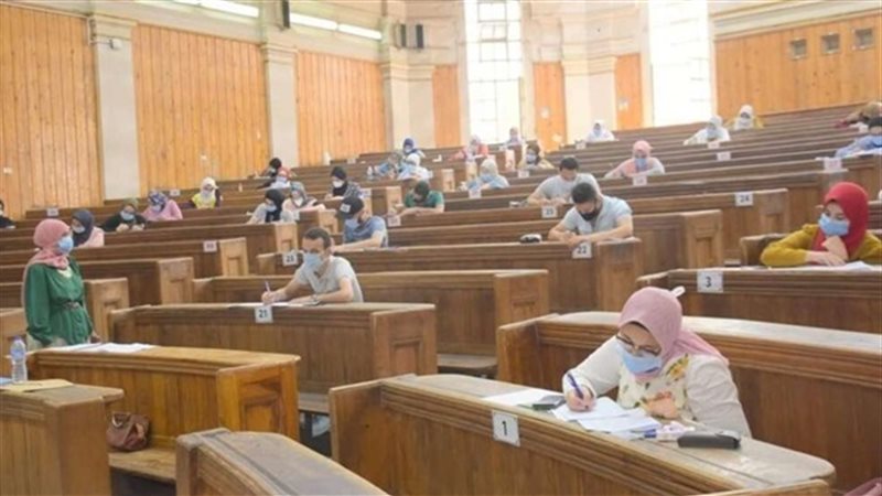 أداء الامتحانات غير