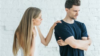 5 طرق لتهدئة الزوج الغاضب