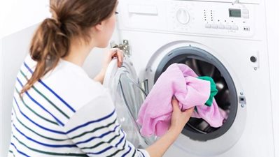 هل كل ملابس الحيض نجسة.. ولو لم يُصبها دم؟.. «البحوث الإسلامية» يُجيب