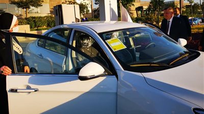 السيارة الكهربائية نصر E70  في شوارع مصر خلال أيام.. وبدء الإنتاج منتصف 2022