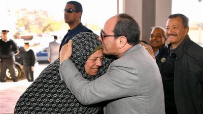 وعد الرئيس للمرأة المصرية.. السيسي الذي أوفى بعهده