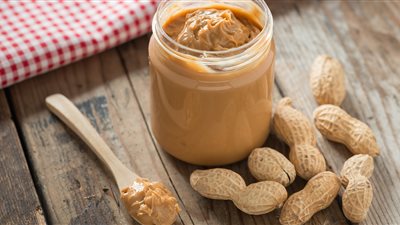 تقوية المناعة والقلب.. 6 فوائد لـ زبدة الفول السوداني