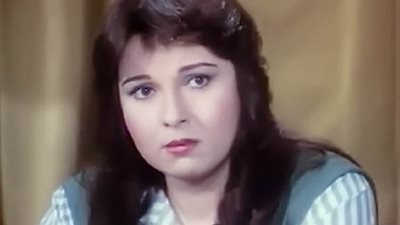 صور الفنانة المعتزلة نورا بالحجاب تشعل السوشيال ميديا