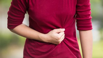برد المعدة.. تعرفي على أعراضه ورشتة العلاج