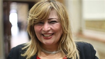 البرلمانية السابقة 