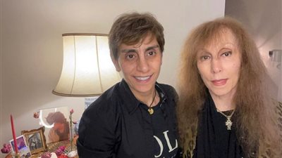 بعد نشرها بدقائق.. آلاف التعليقات المبتهجة بصورة 