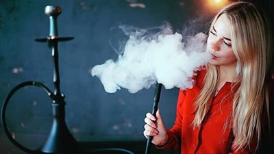 قصص البنات مع التدخين.. ندى: «الشيشة من حقنا» وأماني: «بحبها خفيفة بالفواكه»