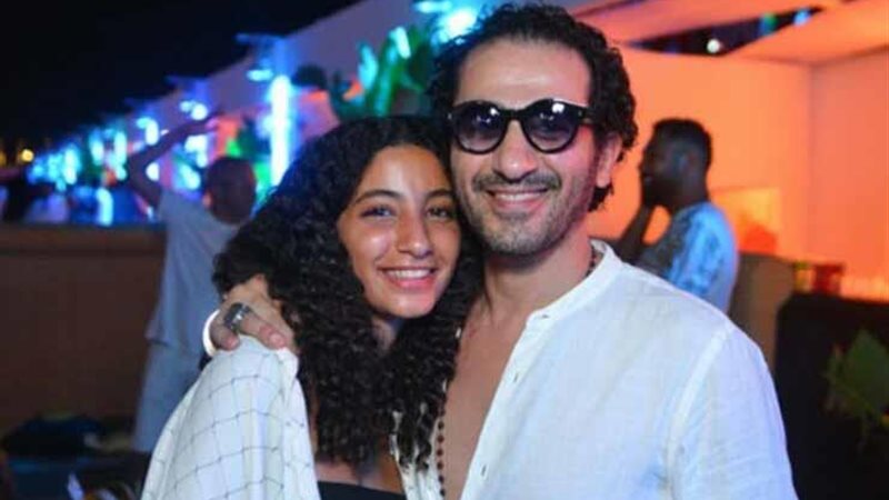 أحمد حلمي و ابنته