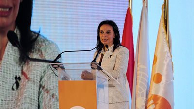 مايا مرسي للرئيس السيسي : كم من أم أسعدها قرارك سيادة الرئيس 