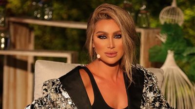 سقوط مايا دياب من على الهوفر بورد يشعل السوشيال.. ومتابعون: مقصودة 