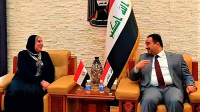 نيفين جامع أول وزيرة مصرية تزور بغداد لتسهيل تدفق السلع إلى السوق العراقي