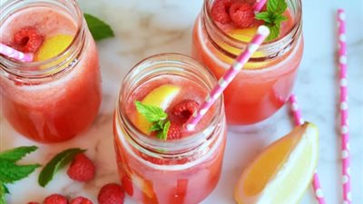 5 مشروبات تقوي عضلة القلب.. أبرزها «الفراولة بالكيوي»