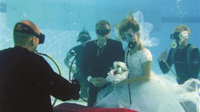 خبيرة طاقة تُحذر البنات من تقاليع الزواج الغريبة: «هيحصل كوارث في الفرح»