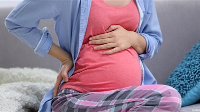 8 طرق تخلصك من آلام الظهر خلال فترة الحمل