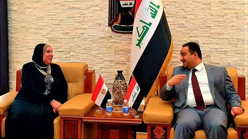 نيفين جامع في زيالاة