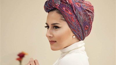 « جددي شبابك».. كوني جذابة بـ 15 نصيحة لاختيار الحجاب المطبع