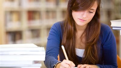 لطلبة الثانوية العامة 2021.. أفضل الأطعمة المغذية لعقلك قبل الامتحان