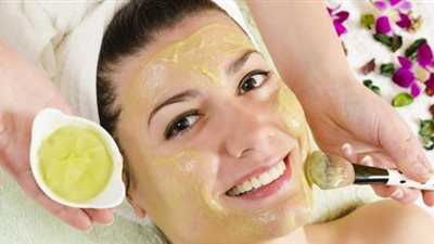 بالفواكه.. وصفات طبيعية لتفتيح بشرتك قبل عيد الأضحى