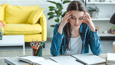 أحذري.. آلام الجسم بداية الخرف