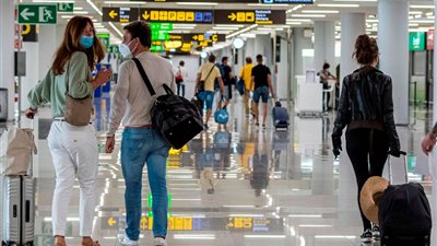 «الصحة العالمية» تُعلن إرشادات صحية بشأن السفر الدولي