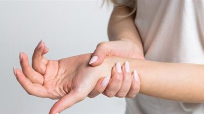 تعرفي عليها.. 9 نصائح لعلاج مرض الروماتويد المفصلي